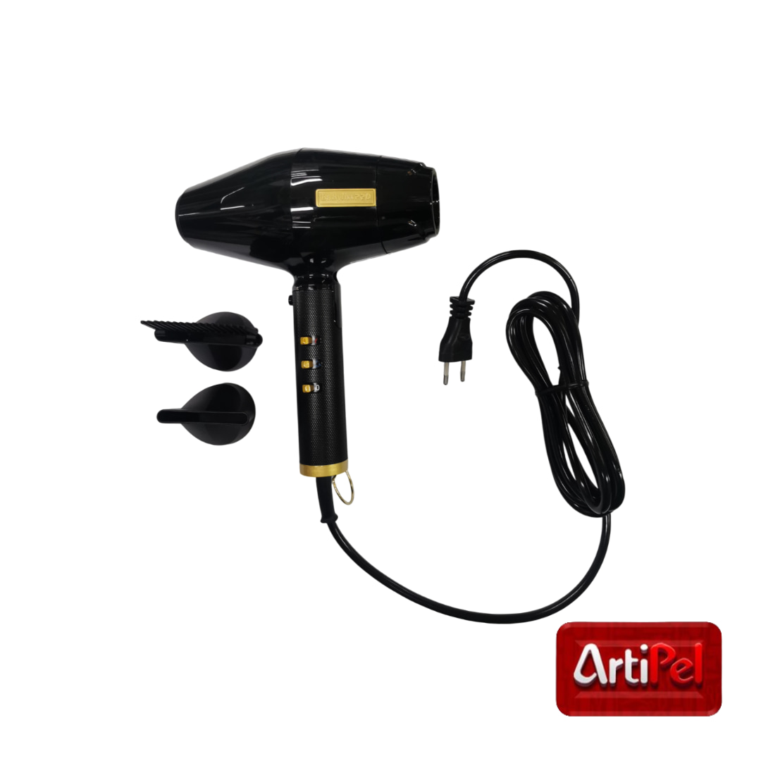 Descubre el Secador Babyliss BlackFX con motor AC italiano, generador de iones y diseño ergonómico. Máximo brillo, menos frizz y resultados de salón en casa