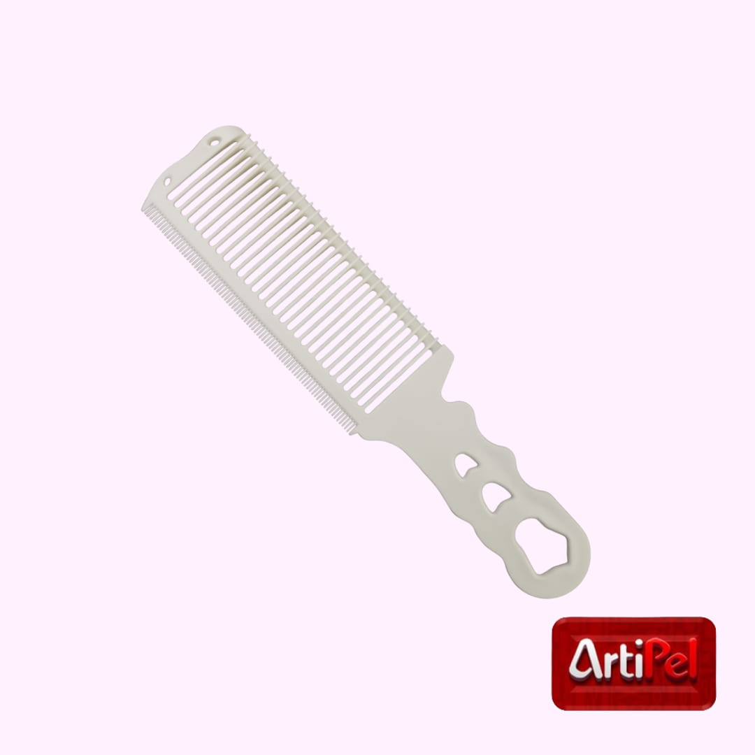 Consigue cortes precisos y profesionales con el Peine de Degradé. Diseño triangular curvo, mango ergonómico y material ABS resistente. Perfecto para barberías y salones.